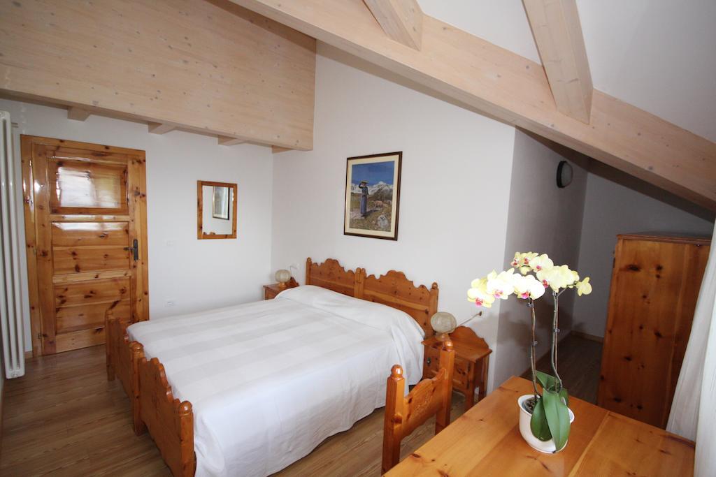 Cortalta Mountain Lodge Fai Della Paganella Camera foto